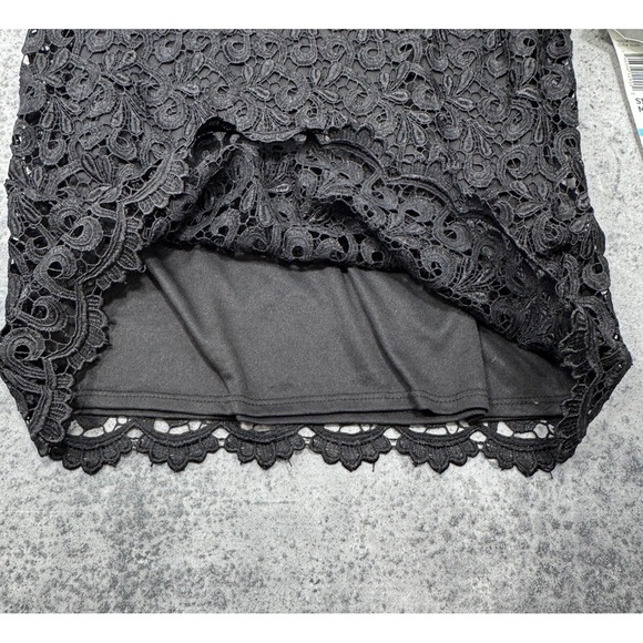 NWT M Lord&Taylor MARINA Black Lace Overlay Sleeveless Top Double Vneck Evening - Picture 7 of 10